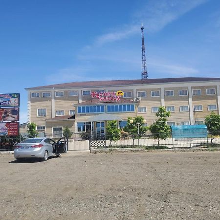 Керуен Сарайы, Гостиница Aral Exterior foto